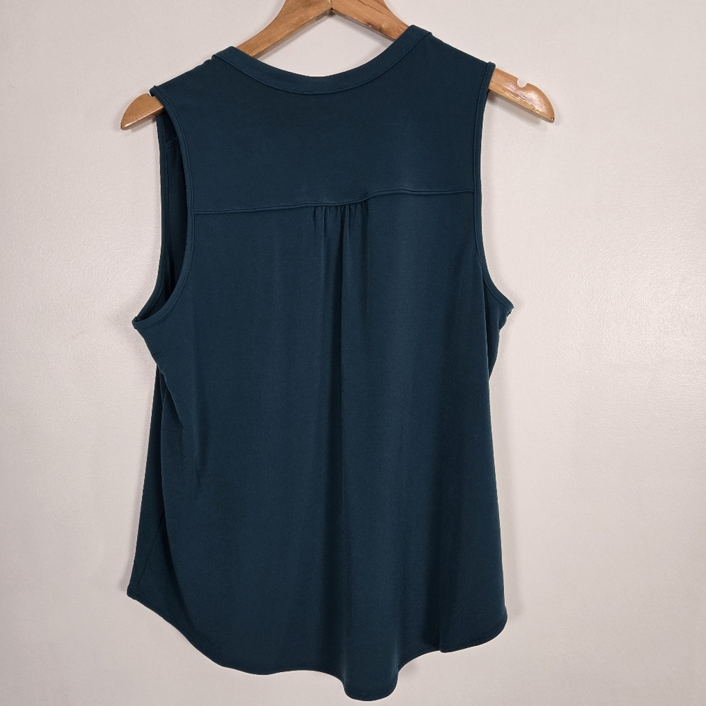 Banana Republic NWT Tank top Green PL - Picture 3 of 3